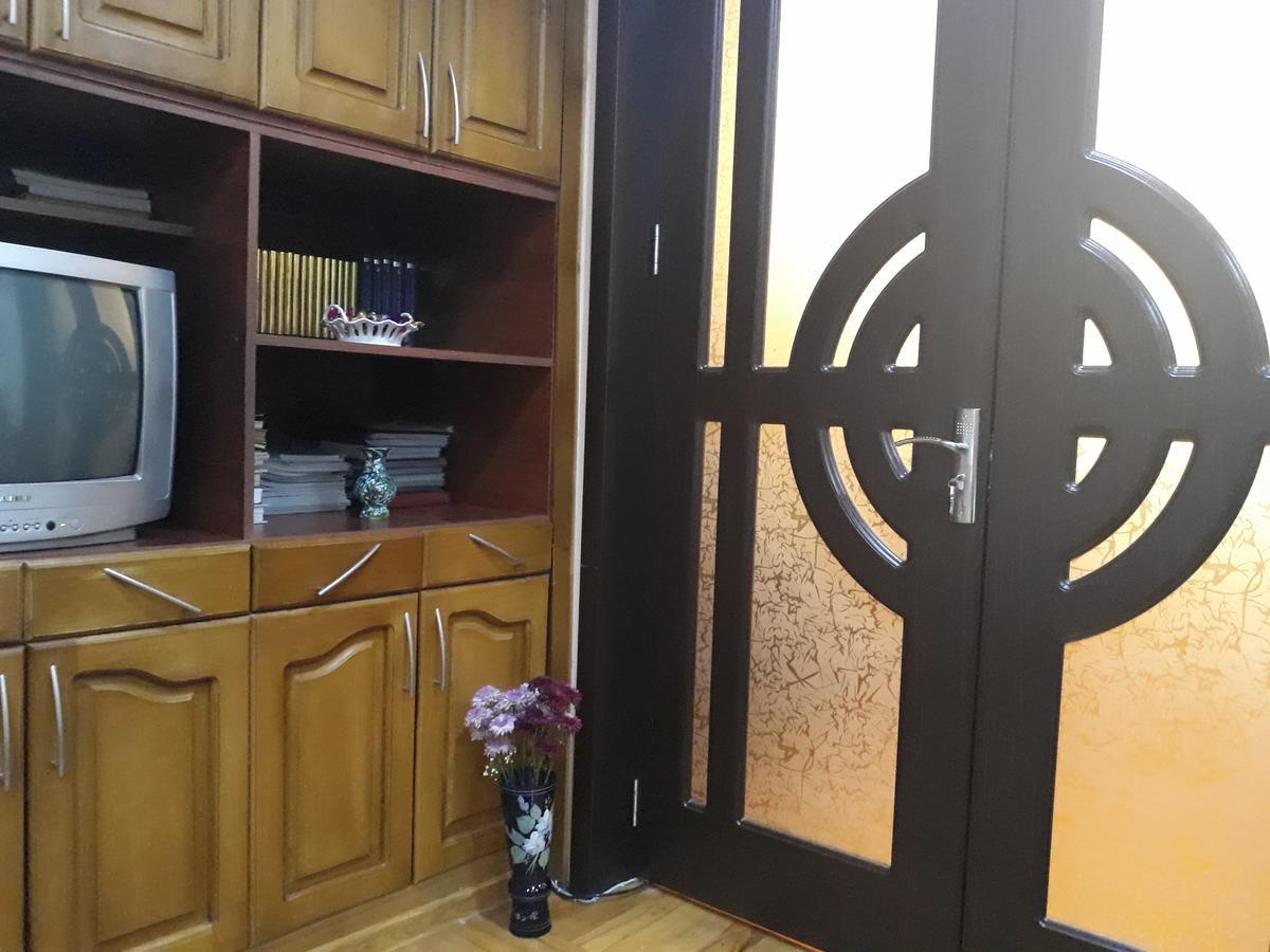 Апартаменты Madona'S House Батуми Экстерьер фото